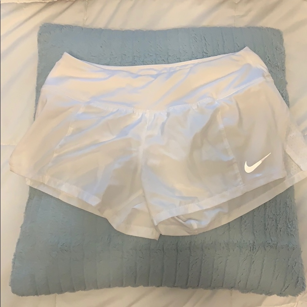 white nike shorts
